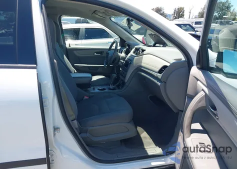 2017 Chevrolet Traverse Ls из США, поврежденный, VIN 1GNKRFKD3HJ347336